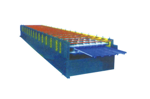 Colour steel roofing forming machine